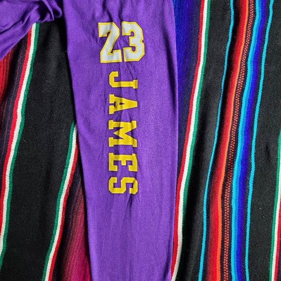 Lakers - Picture 2 of 4